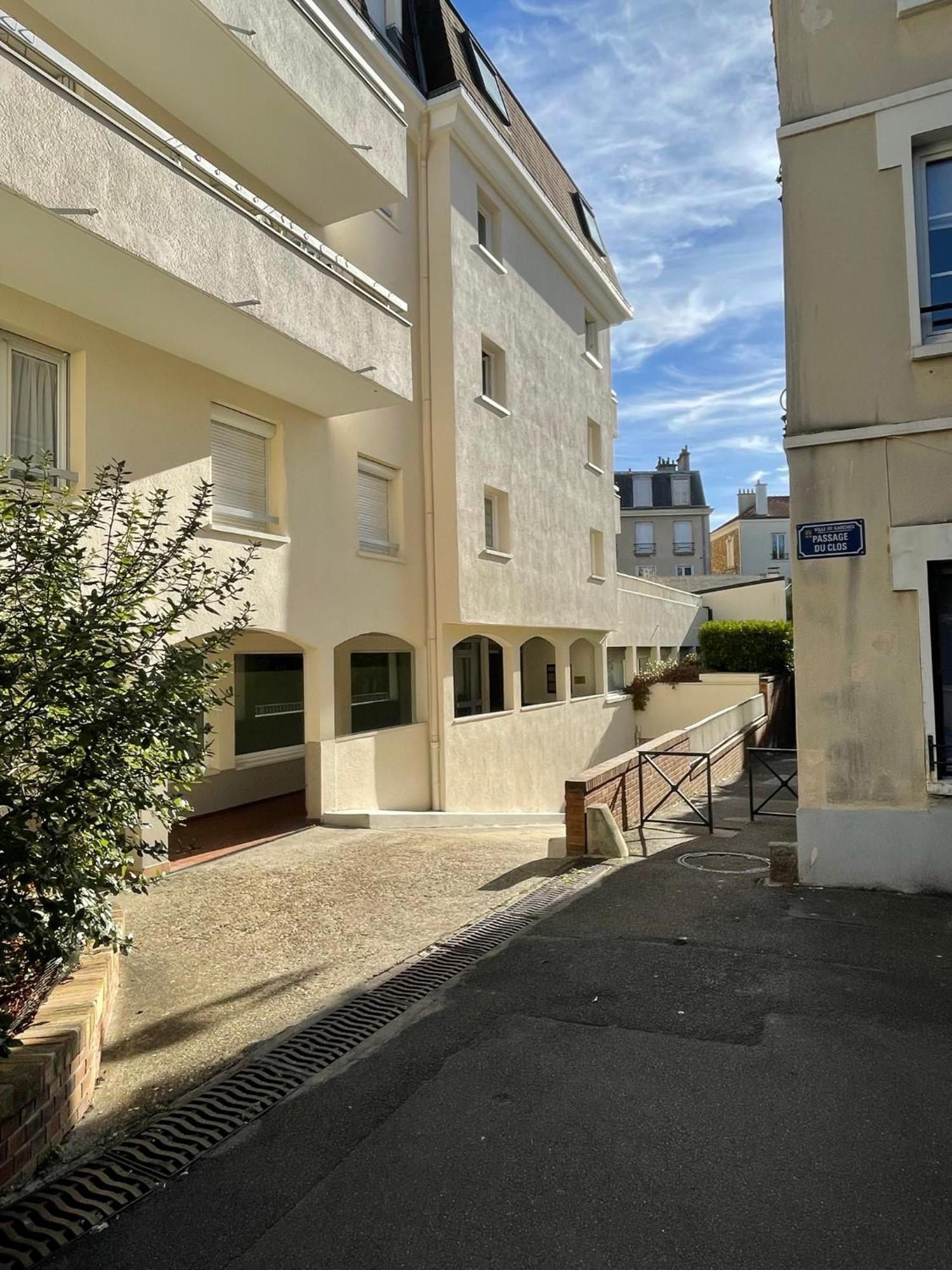 L'Athos - Appartement Equipe - Entre Paris Et Versailles - Haut Debit Garches Εξωτερικό φωτογραφία